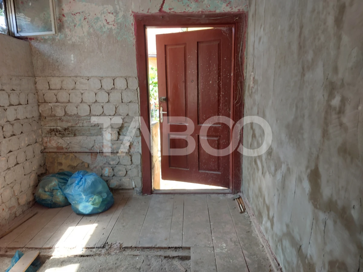 Comision 0-Apartament 2 camere 37mp la casa necesita renovare Cisnadie - 9