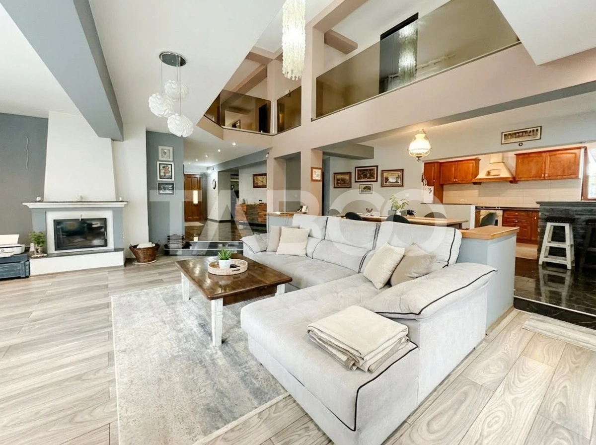 Casa individuala de vanzare stil mediteranian curte 704 mp - 2