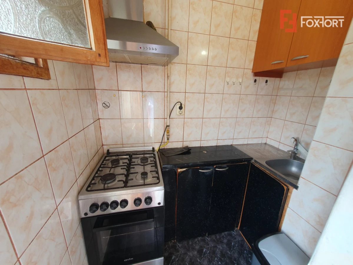 Apartament 2 camere decomandat, etaj 3/4 - zona Steaua - 9