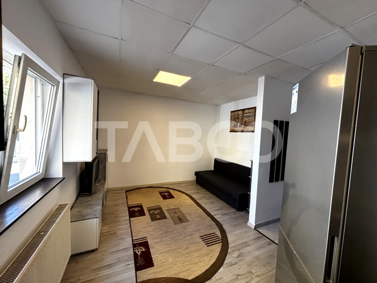 Garsoniera de vanzare la parter 22mp mobilata si utilata Sibiu - 2