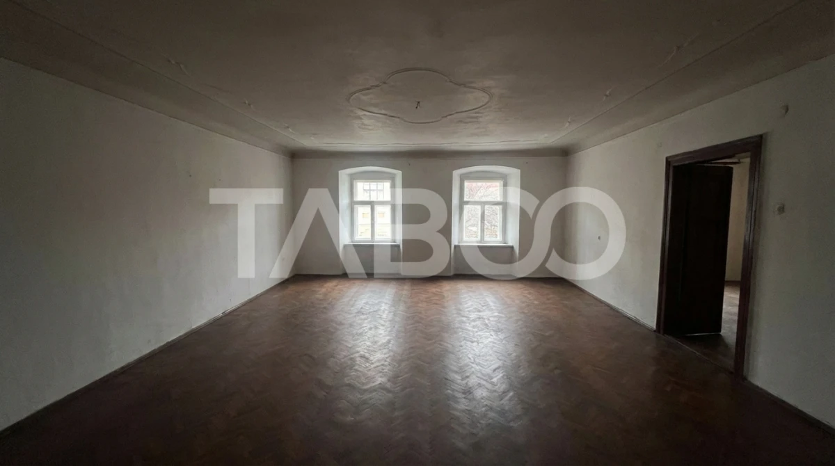 Apartament de vanzare 2 camere 81mpu + pivnita 22mp Centrul Istoric - 6