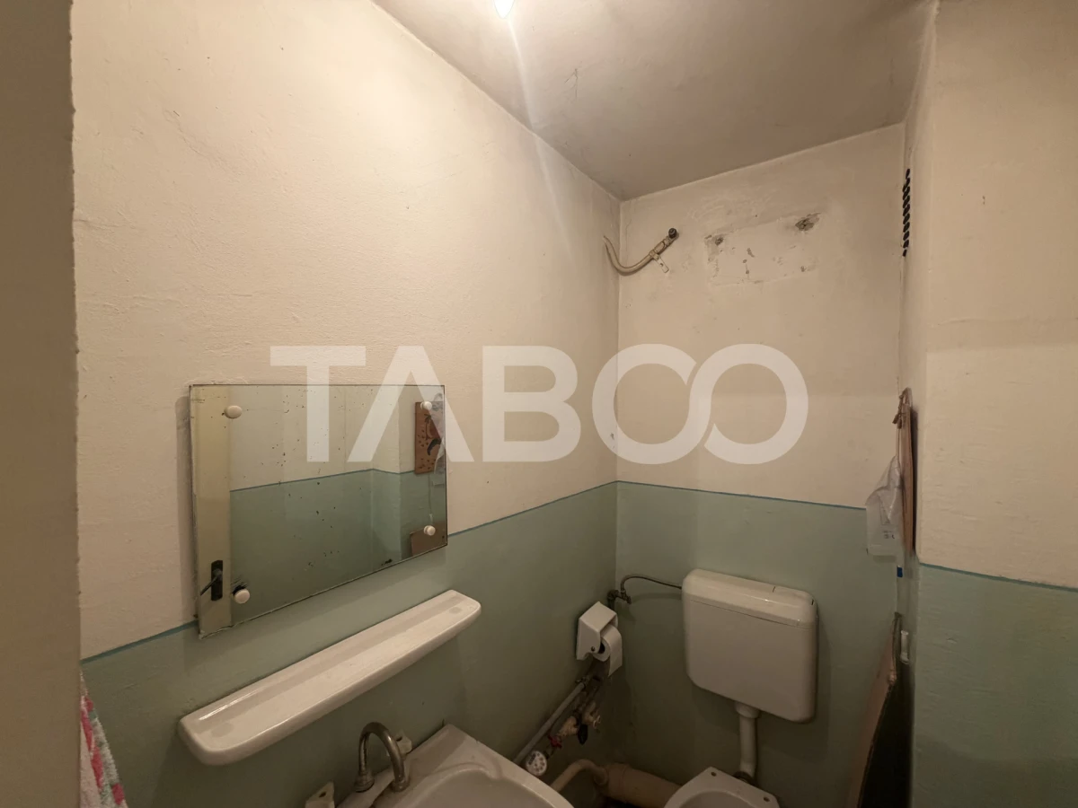 Apartament semidecomandat 4 camere 2 bai etaj 4 zona 1 Decembrie 1918 - 9