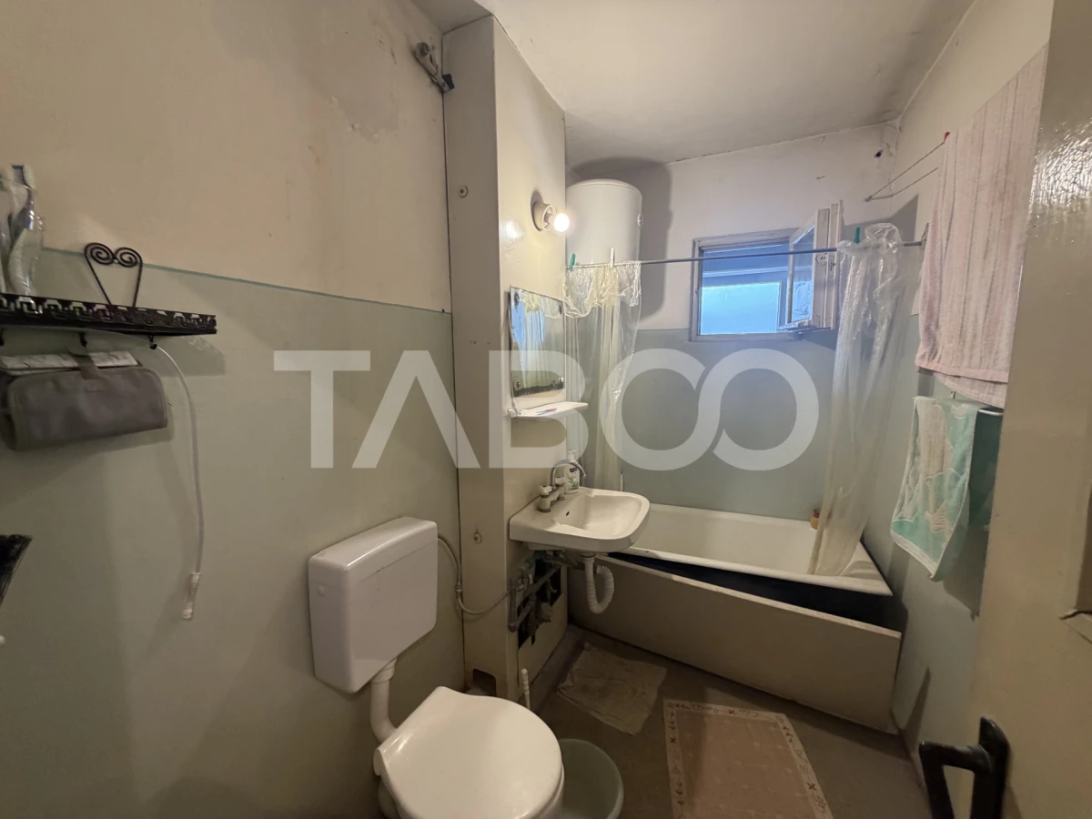 Apartament semidecomandat 4 camere 2 bai etaj 4 zona 1 Decembrie 1918 - 8