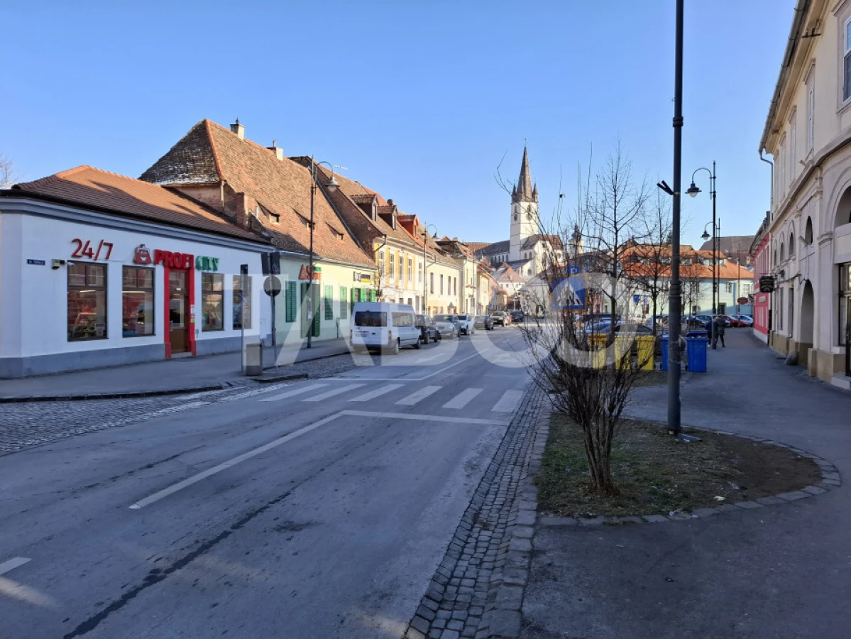 OPORTUNITATE INVESTITIE Spatiu comercial de vanzare Orasul de Jos - 1