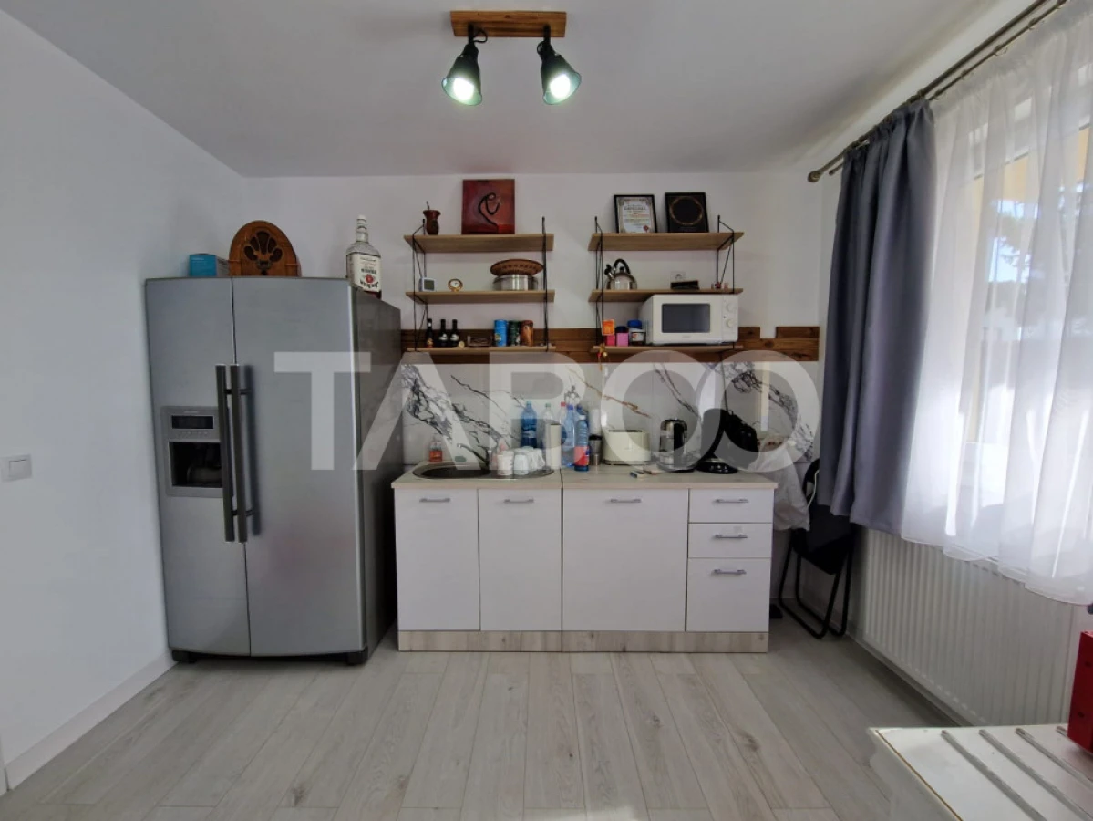 Duplex 101mp pe 2 nivele si apartament cu intrare separata Selimbar - 10