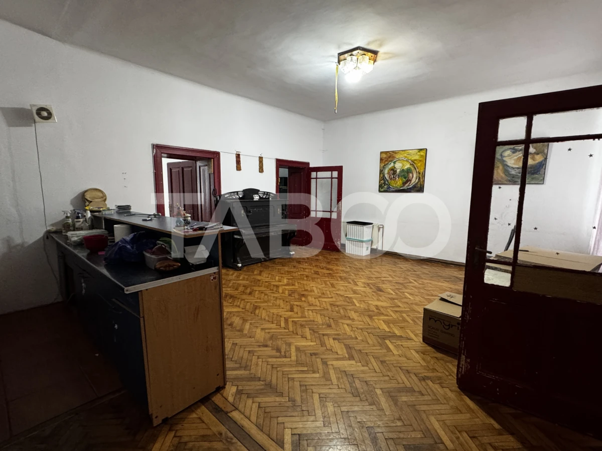 Apartament de vanzare cu 4 camere 2 bai 109 mp Centrul Istoric Sibiu - 10