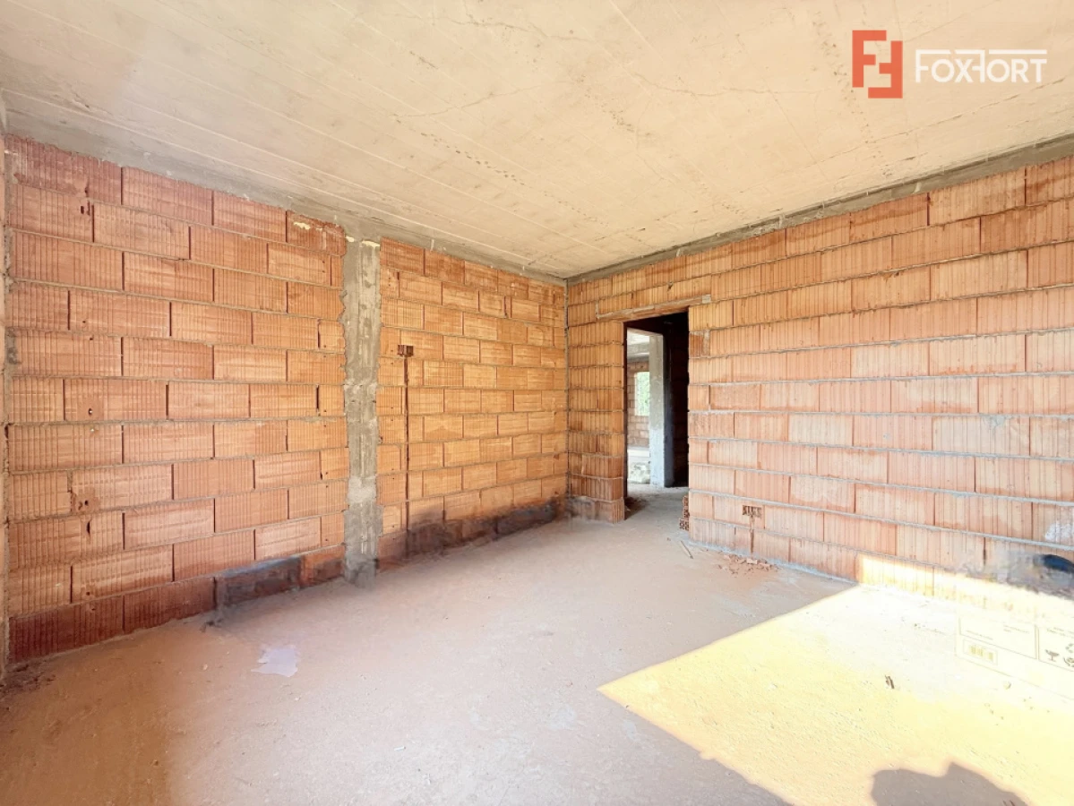 Casa individuala cu 3 camere si 656 mp teren, de vanzare in Sanmihaiu Roman - 10