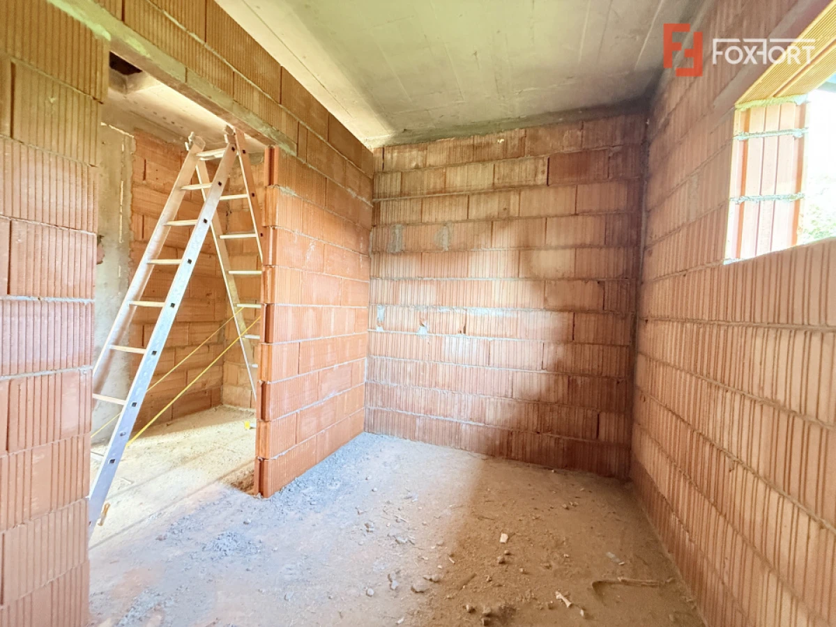 Casa individuala cu 3 camere si 656 mp teren, de vanzare in Sanmihaiu Roman - 8