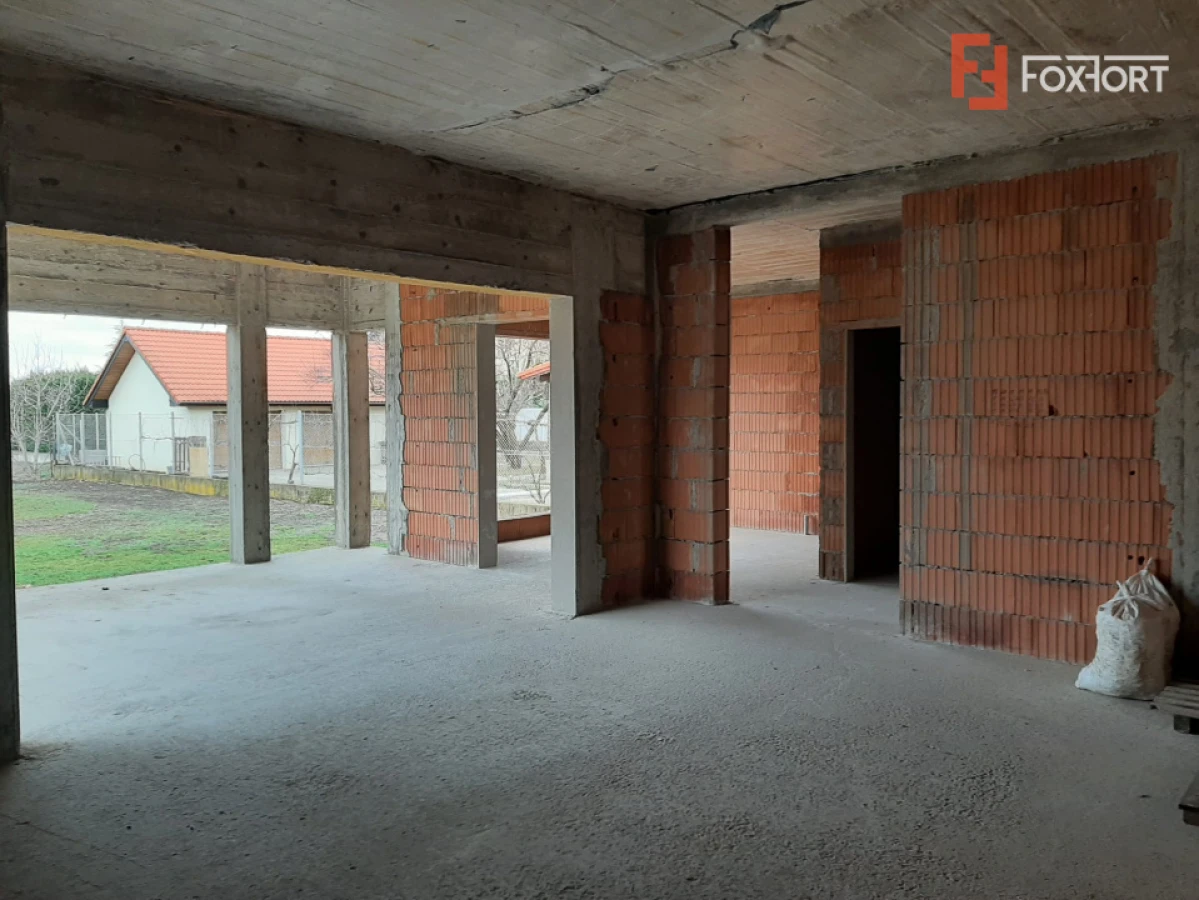 Casa individuala cu 5 camere de vanzare in localitatea Dumbravita - 6