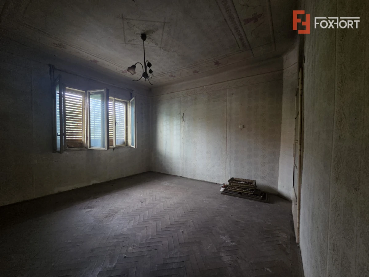 Casa individuala de vanzare cu 2 camere, in Arad, zona Lebada, Teren 280 mp - 9