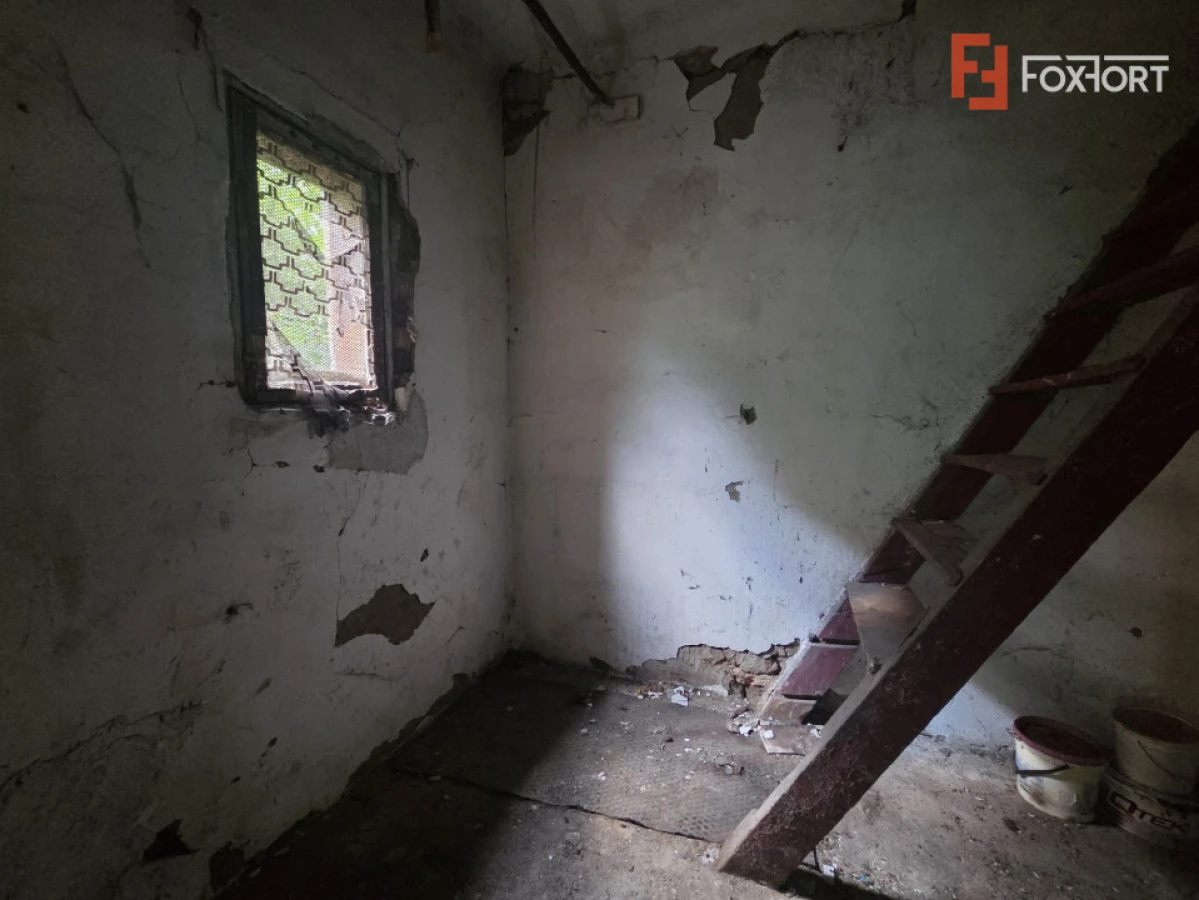 Casa individuala de vanzare cu 2 camere, in Arad, zona Lebada, Teren 280 mp - 6