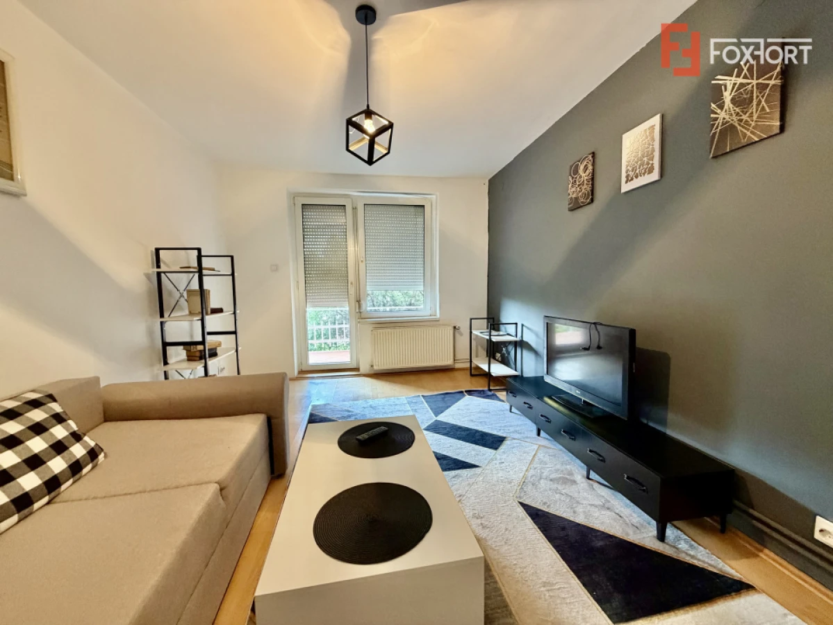 Apartament cu 2 camere la casa - de inchiriat in Dumbravita - 1
