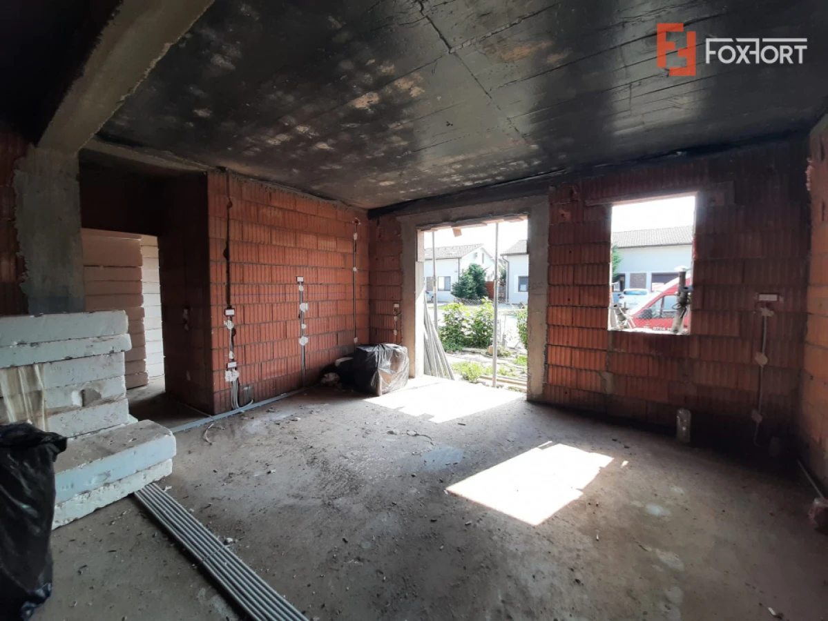 Apartament cu 3 camere de vanzare in Timisoara, zona Plopi - 1