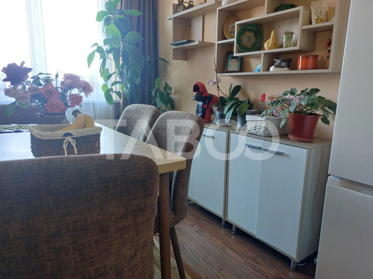 Apartament 3 camere 45 mp mobilat utilat Mihai Viteazul Sibiu - 1