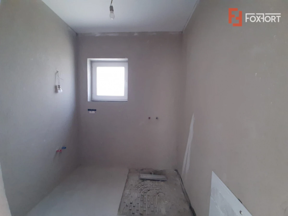 Casa cu 5 camere de vanzare in Dumbravita - 3