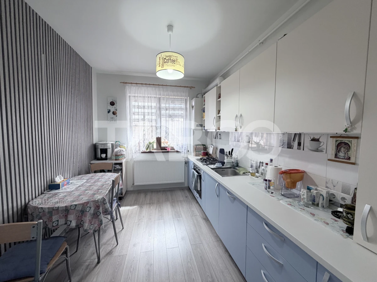 Apartament decomandat 4 camere 110 mp utili parcare privata Sura Mare - 5