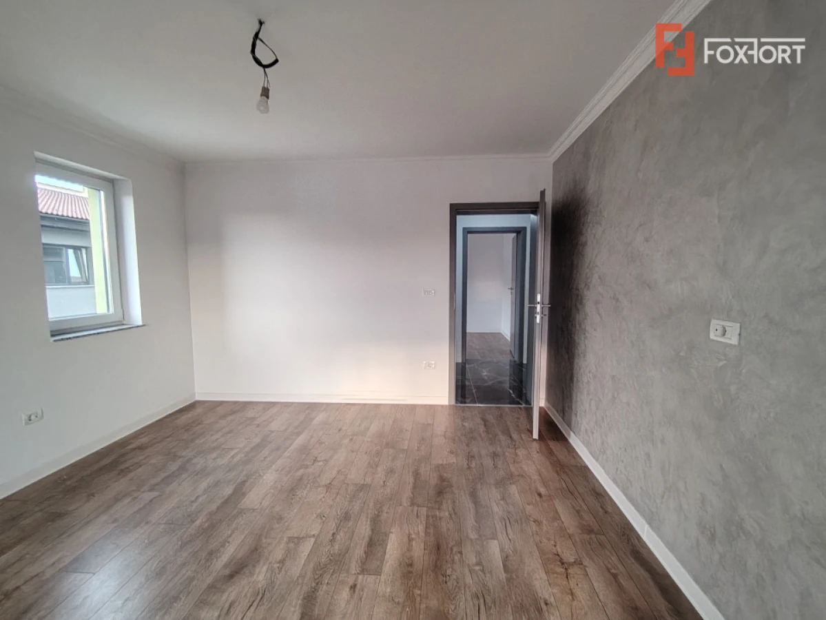 Apartament 3 camere, 79 mp cu gradina in Giroc - V10170 - 2