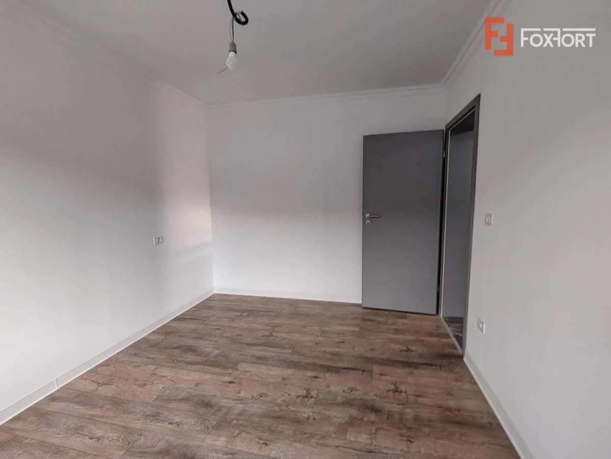 Apartament 3 camere, 79 mp cu gradina in Giroc - V10170 - 1