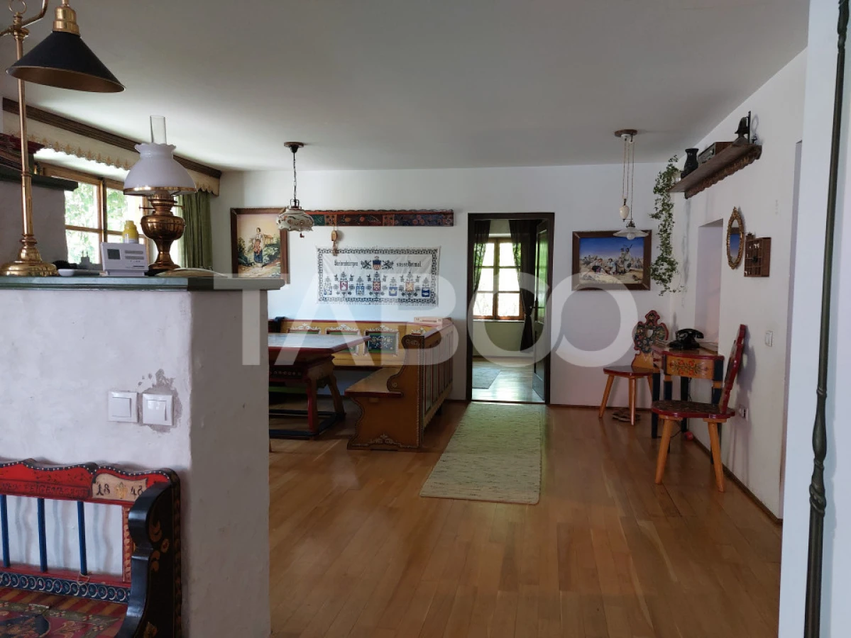 Casa saseasca P+1E+M 216 mpu curte libera 175 mp Cisnadioara - 7