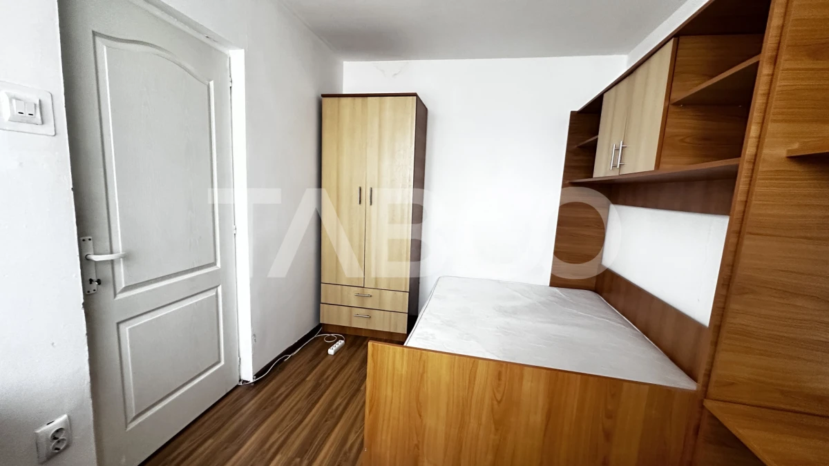 Apartament de vanzare 37 mp 2 camere balcon zona Mihai Viteazul Sibiu - 4
