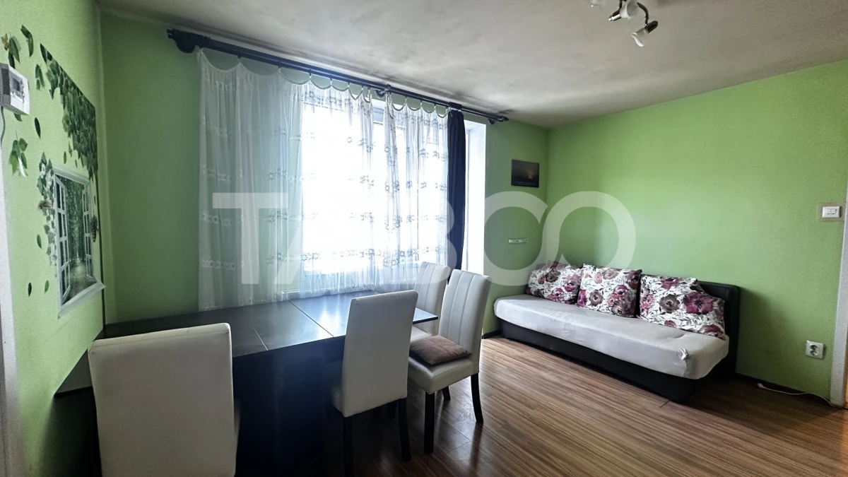 Apartament de vanzare 37 mp 2 camere balcon zona Mihai Viteazul Sibiu - 2