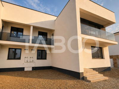 Casa de vanzare 110mp utili 4 camere 2 bai 2 parcari Lidl Arhitectilor