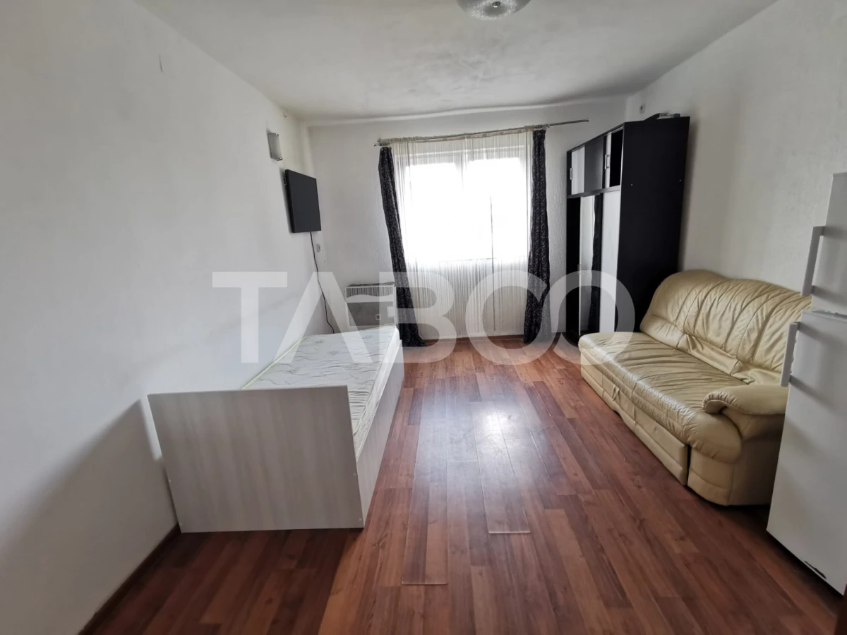 Garsoniera la etajul 2 de vanzare in zona Vasile Aaron din Sibiu - 3
