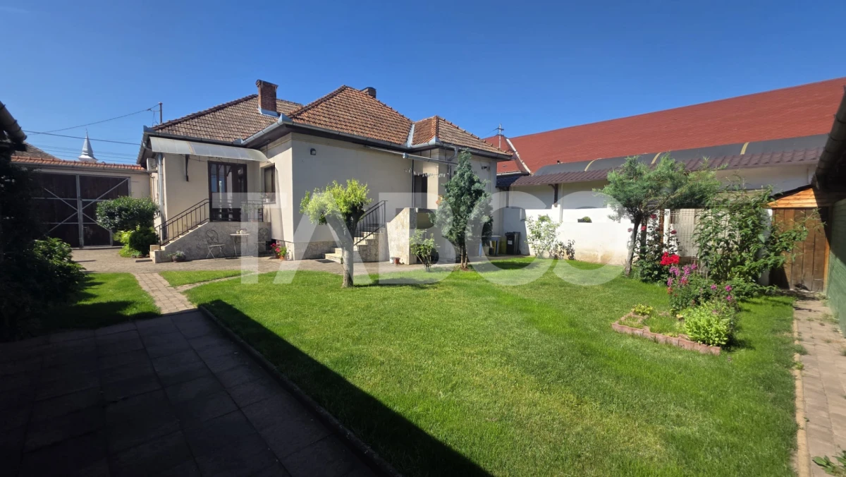 Casa de vanzare in Sebes zona semicentrala - 5