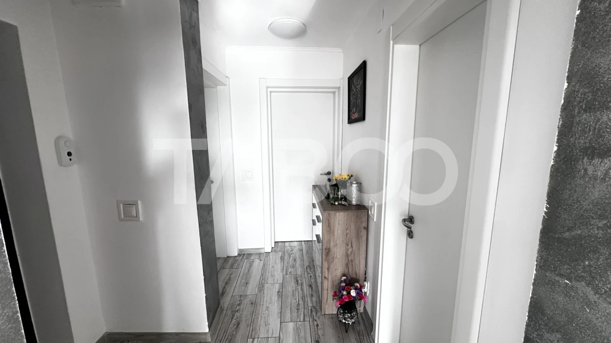 Apartament de vanzare 3 camere decomandate loc parcare Selimbar - 8
