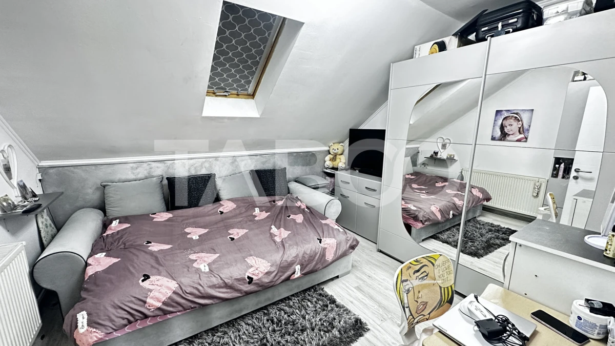 Apartament de vanzare 3 camere decomandate loc parcare Selimbar - 6