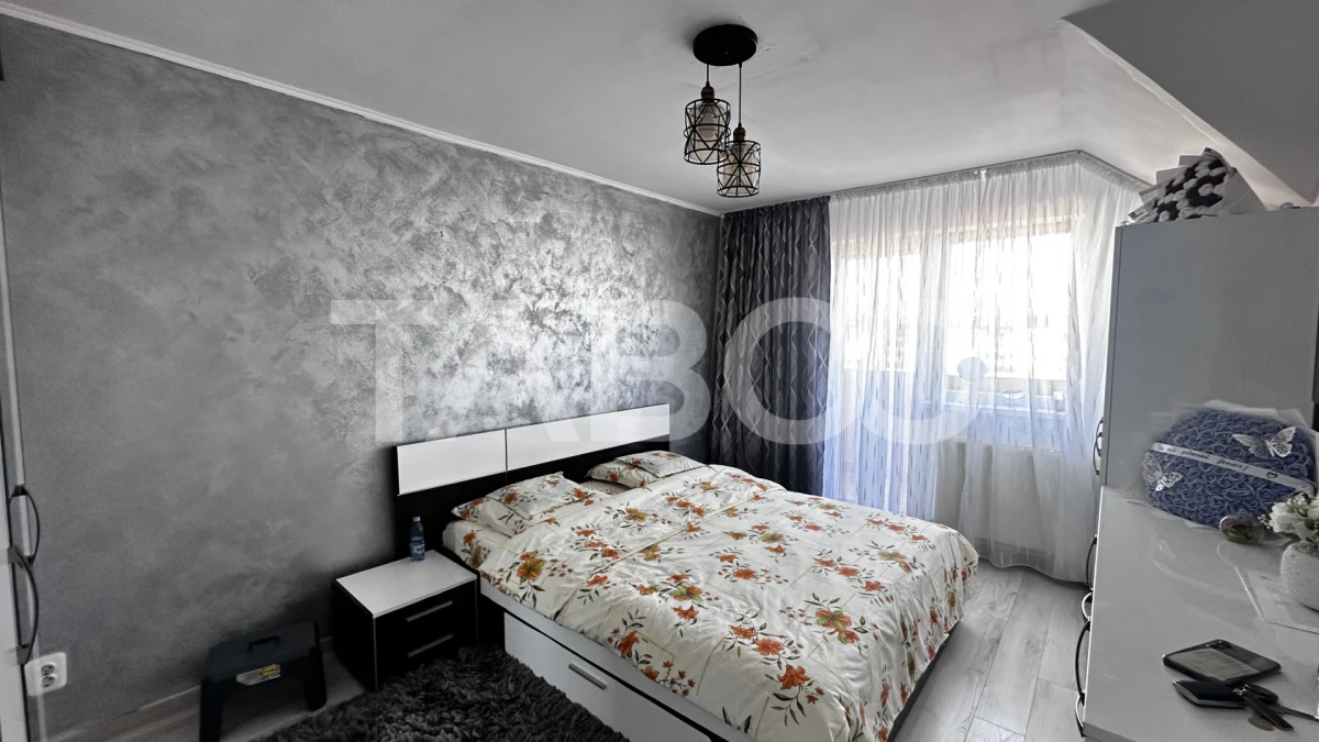 Apartament de vanzare 3 camere decomandate loc parcare Selimbar - 5