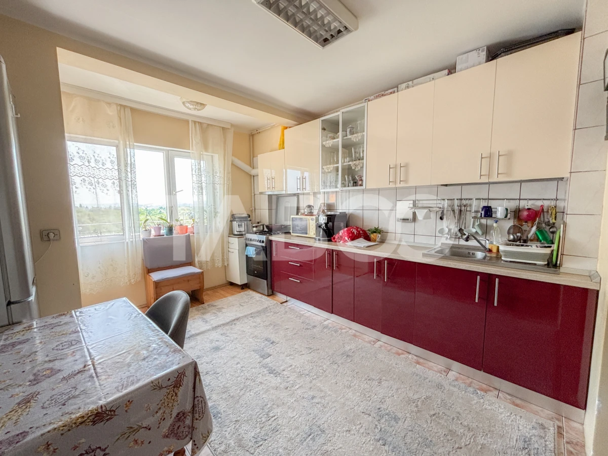 Apartament cu 2 camere de vanzare etaj 3 in Cartierul Intre Lacuri - 5