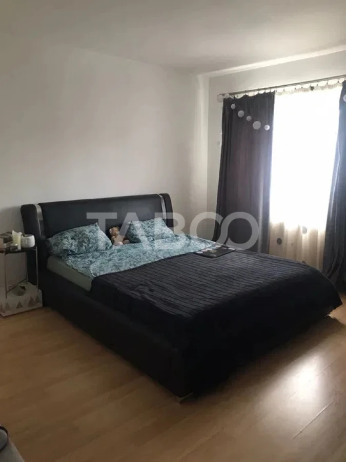 Apartament cu 3 camere decomandat de vanzare in zona BIG Manastur - 1