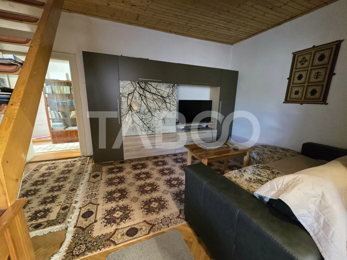 Casa spatioasa de vanzare teren 432 mp zona linistita - Lupeni Sibiu - 10