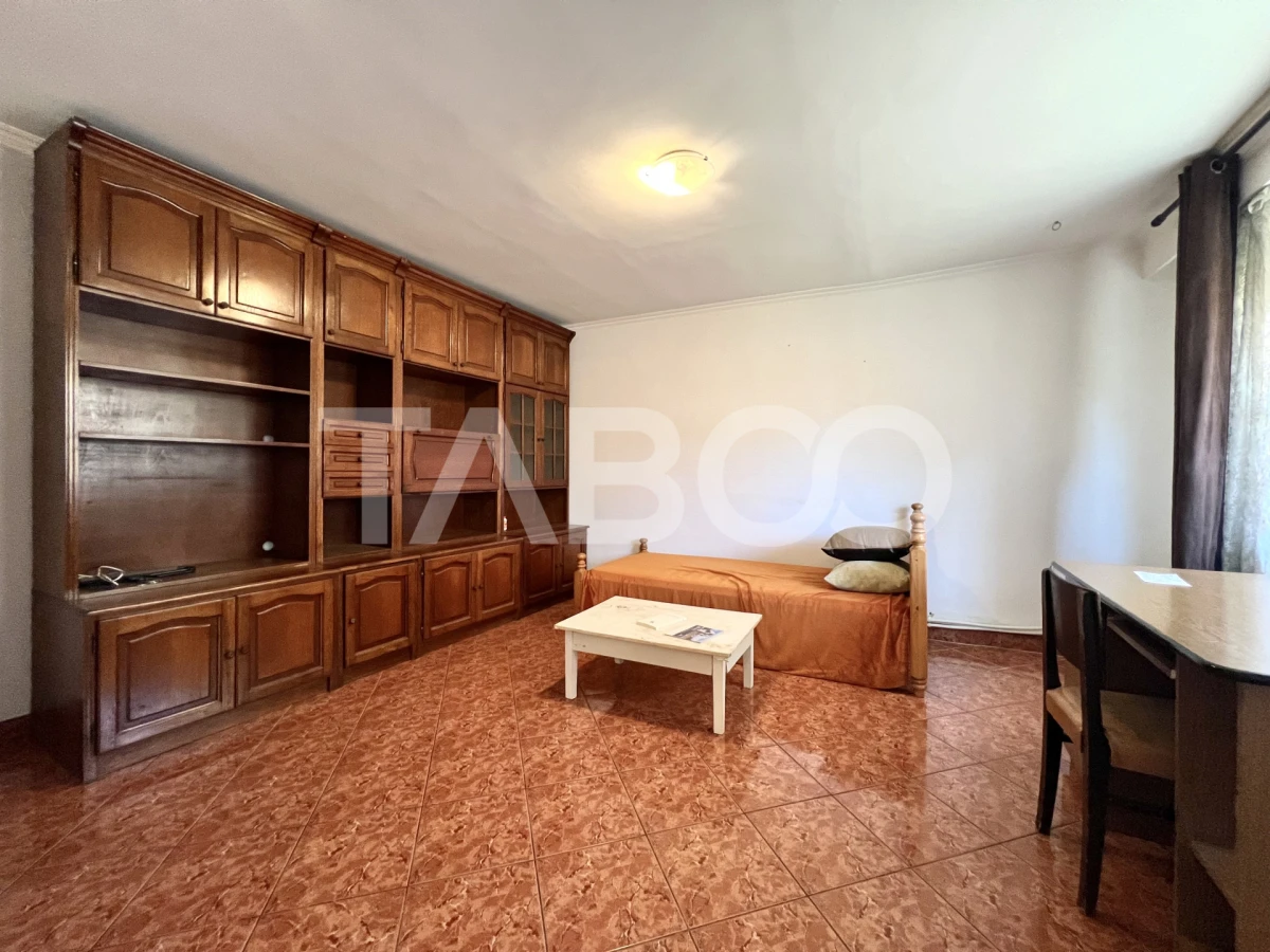Apartament cu 3 camere decomandat de vanzare in Manastur zona BIG - 1