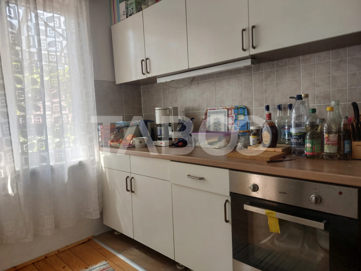 Casa si curte individuala 2 corpuri de casa separate 4 camere gradina - 4