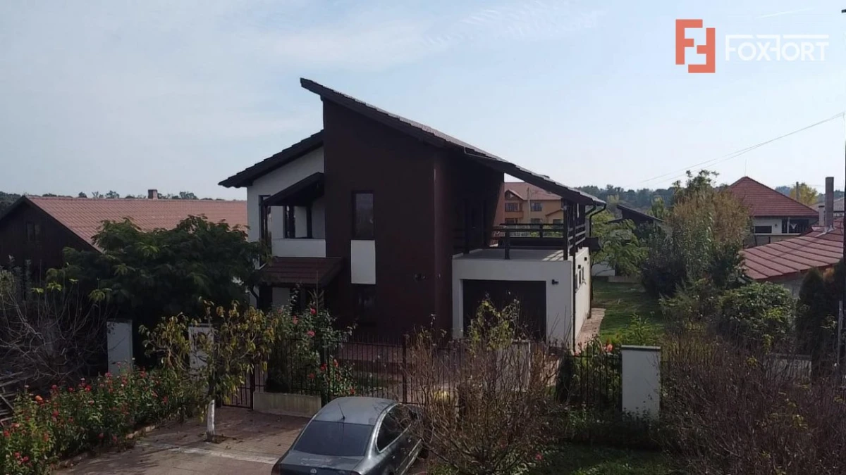 Casa individuala cu 5 camere de vanzare in Sag - ID V155 - 2