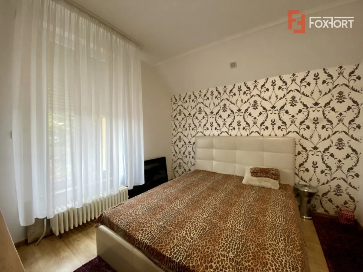 Casa cu 6 camere de vanzare in localitatea Sanandrei, zona Centrala - 8