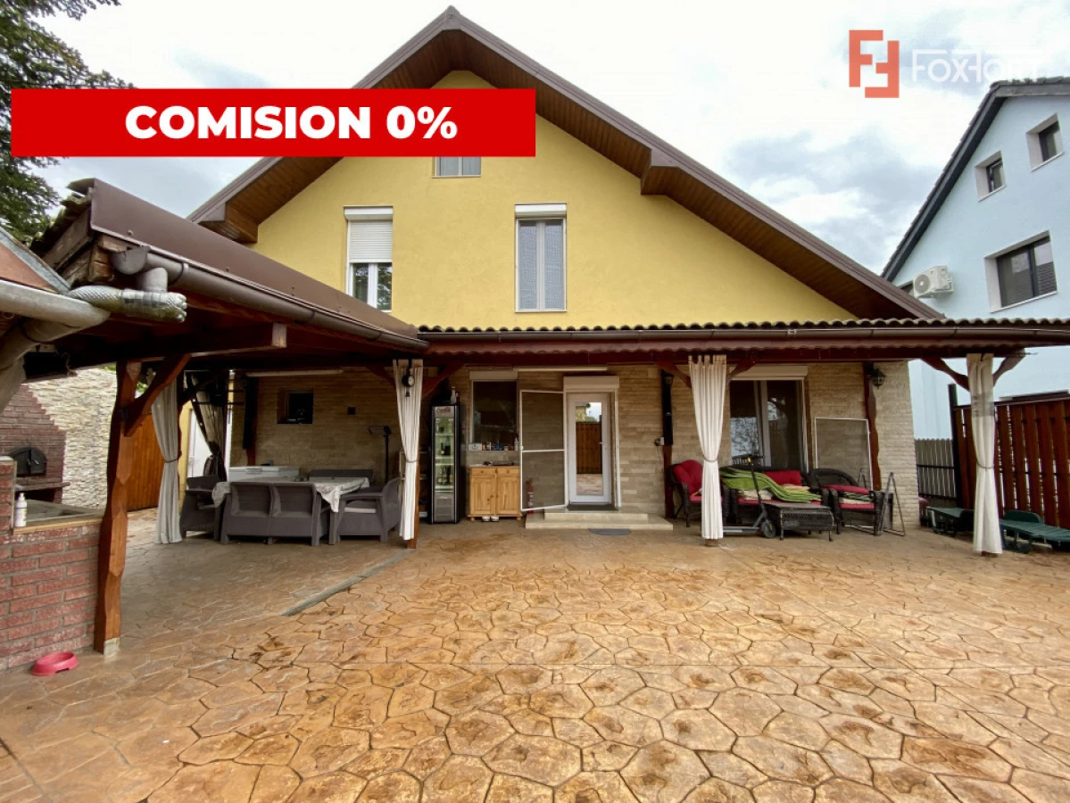 Casa cu 6 camere de vanzare in localitatea Sanandrei, zona Centrala - 1