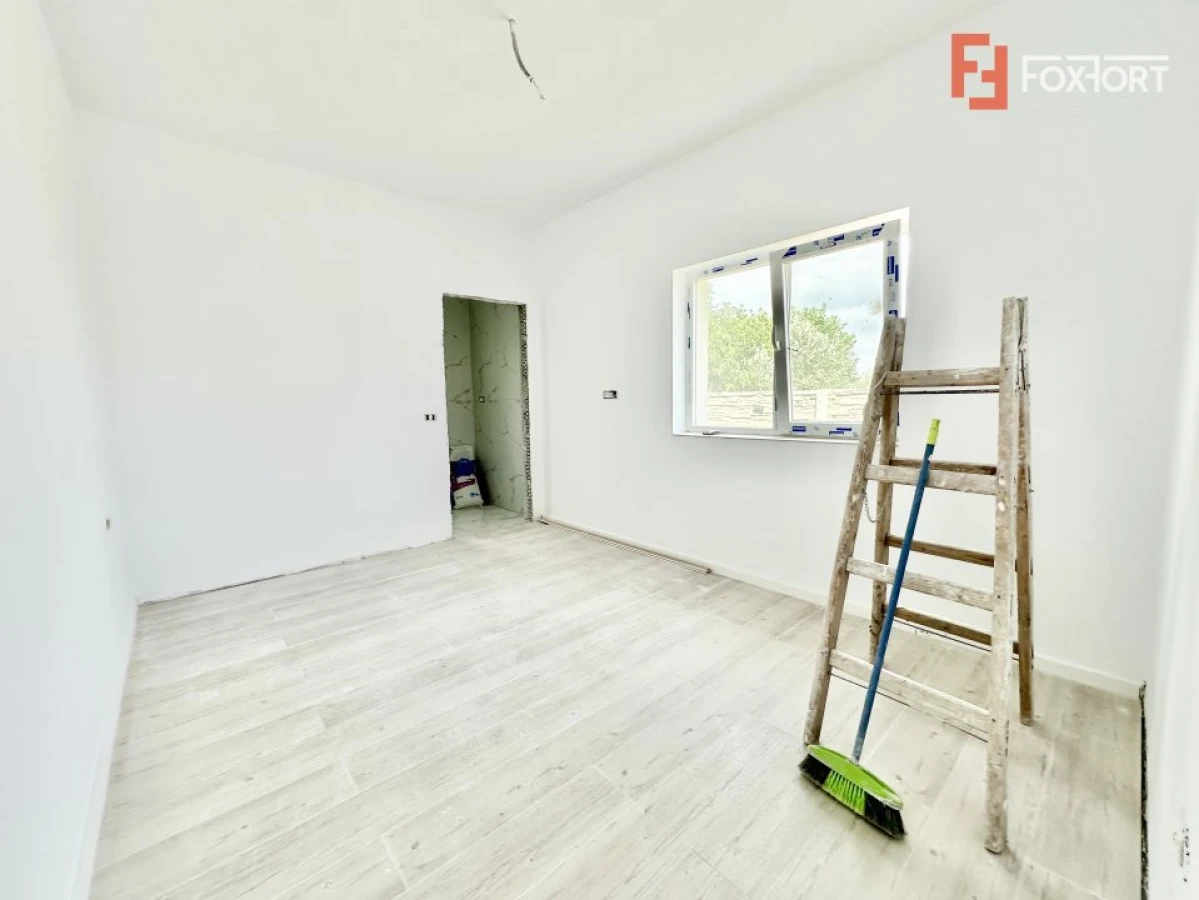 Duplex 4 camere si 2 bai - Mosnita Noua - toate utilitatile - 6