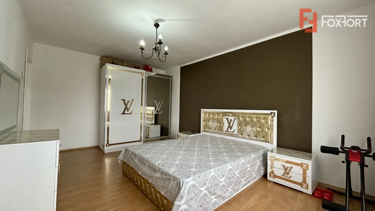 Apartament cu 2 camere, etaj 3 - zona Lipovei - 1