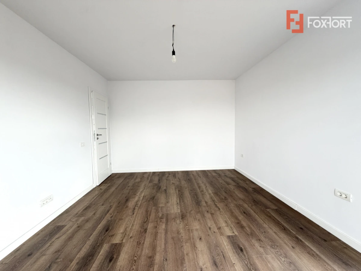 Duplex cu 5 camere, despartit prin camera tehnica, teren de 365 mp - Sanandrei - 9