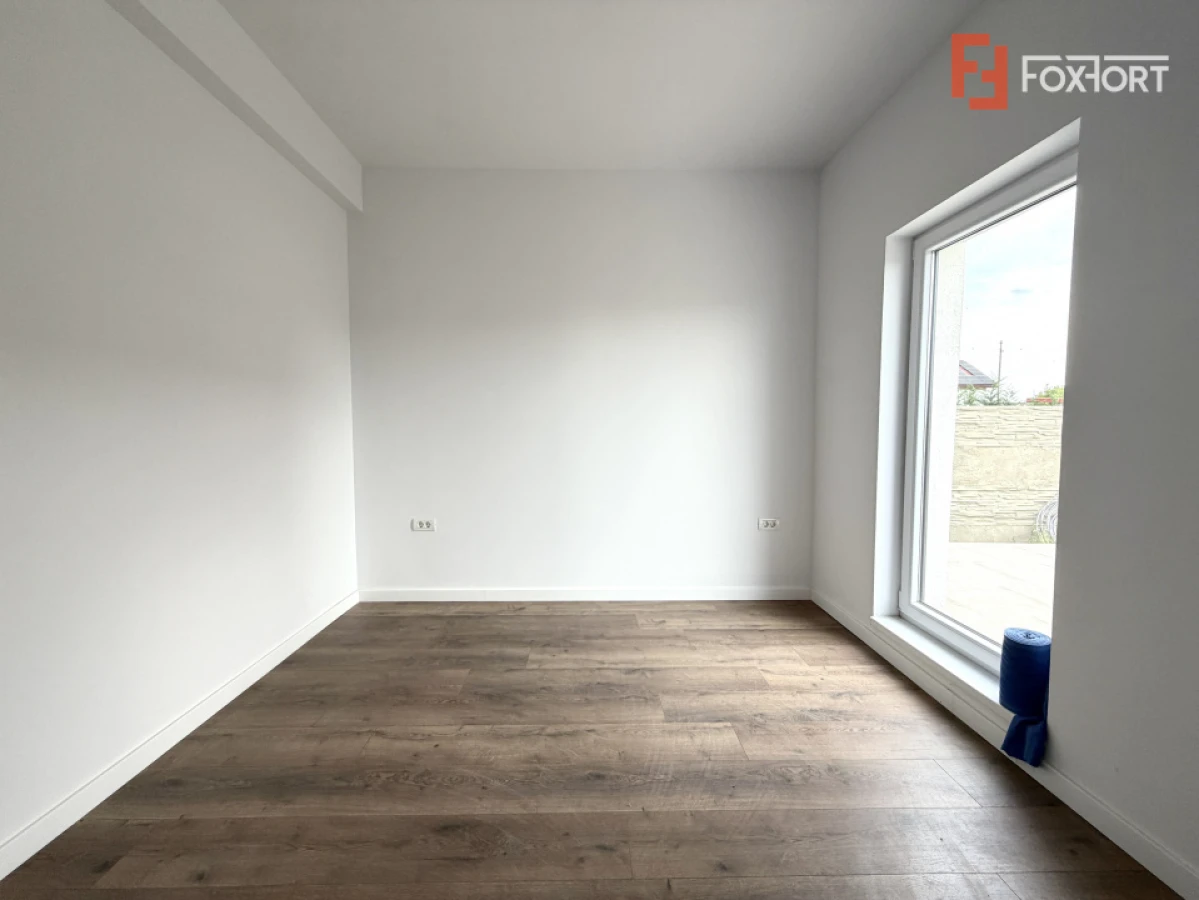 Duplex cu 5 camere, despartit prin camera tehnica, teren de 365 mp - Sanandrei - 7