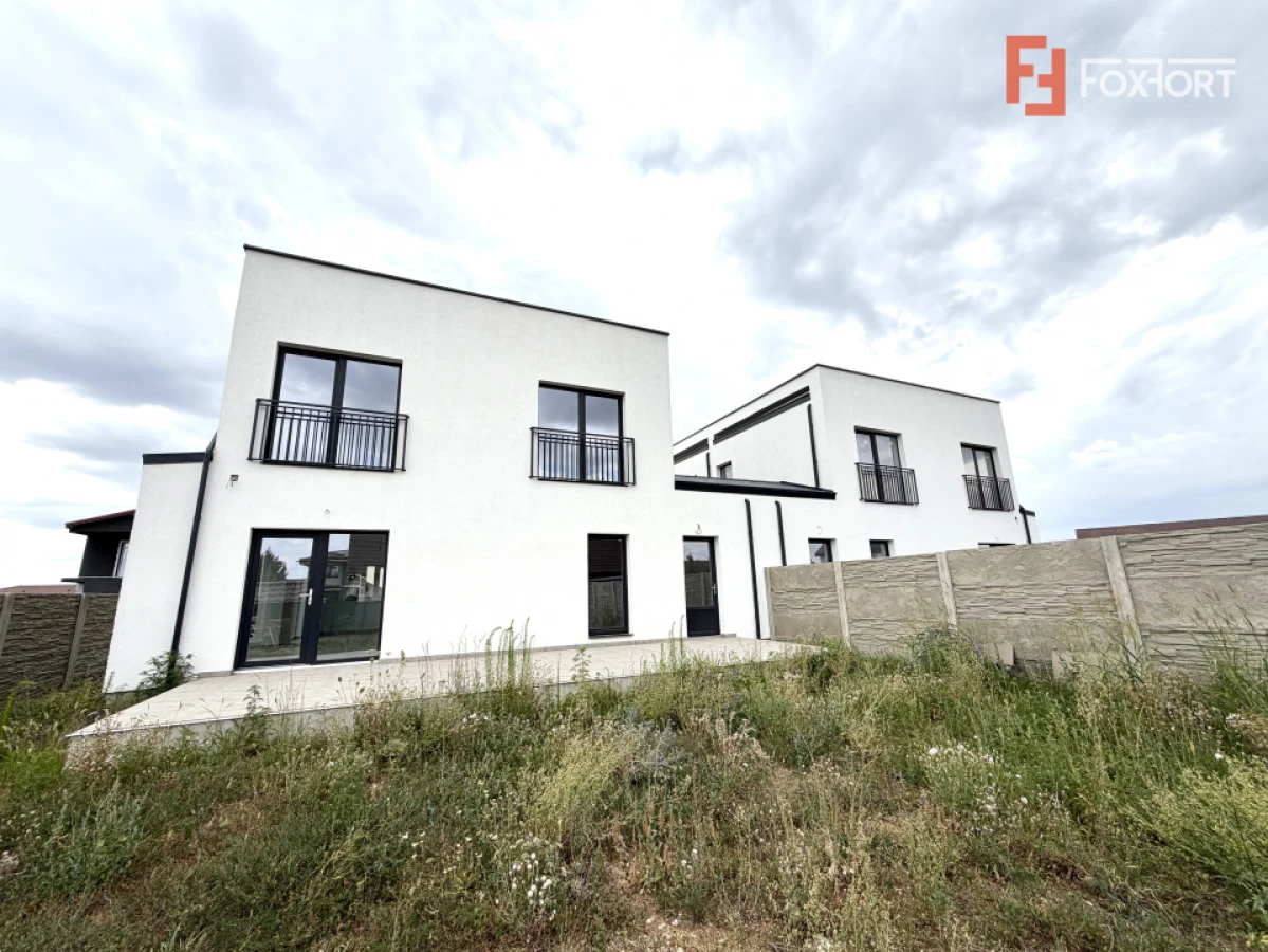 Duplex cu 5 camere, despartit prin camera tehnica, teren de 365 mp - Sanandrei - 1