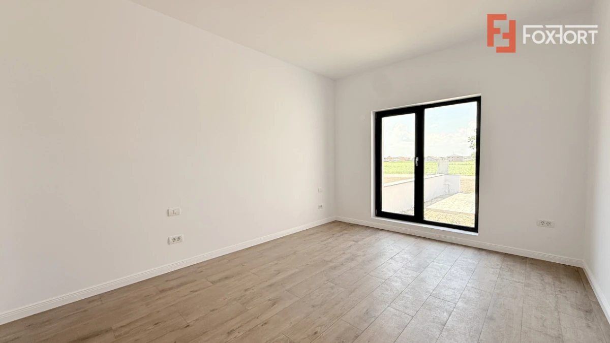 Duplex cu 4 camere - Toate utilitatile + Asfalt - Mosnita Noua - 9