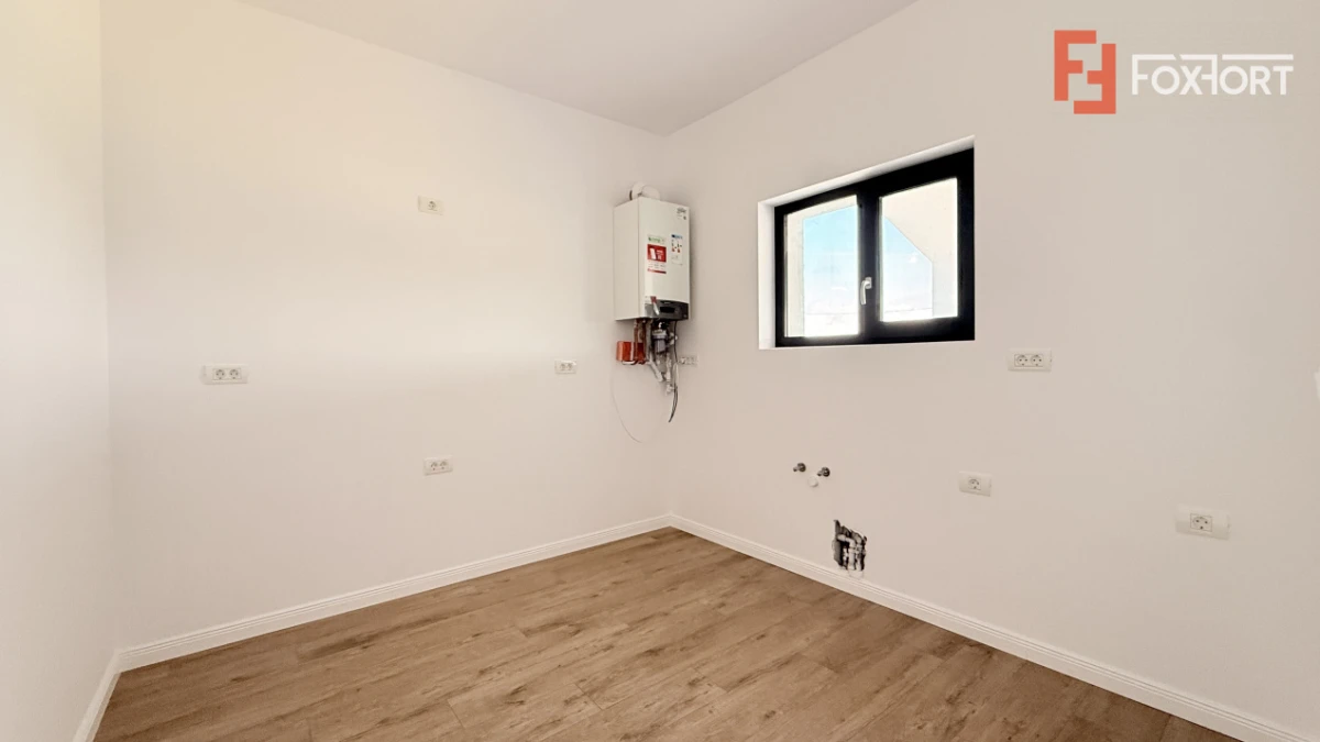 Duplex cu 4 camere - Toate utilitatile + Asfalt - Mosnita Noua - 6