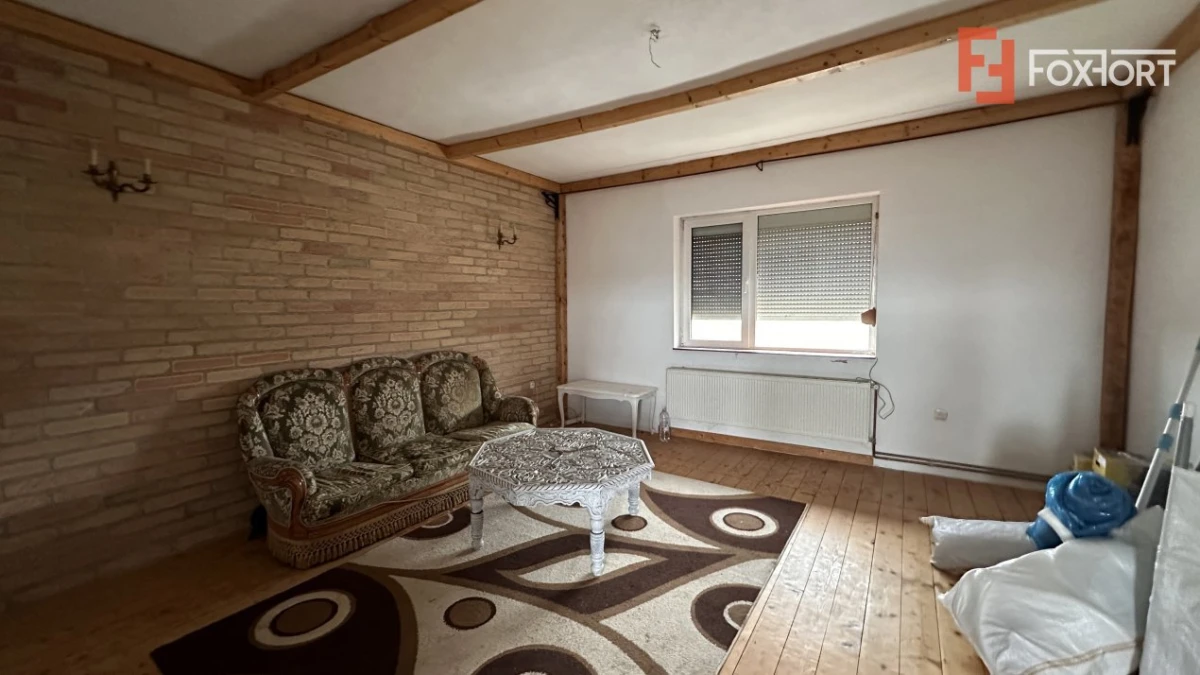 Casa individuala 6 camere, 200 mp, in Mosnita Veche, vatra satului - 1