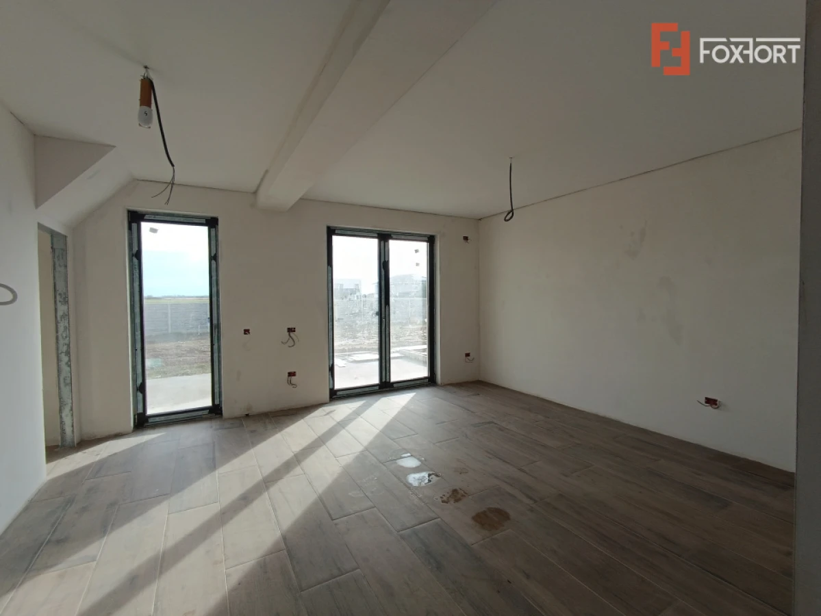 Casa insiruita cu 3 camere, 90 mp utili si teren de 300 mp, zona Giroc - 2