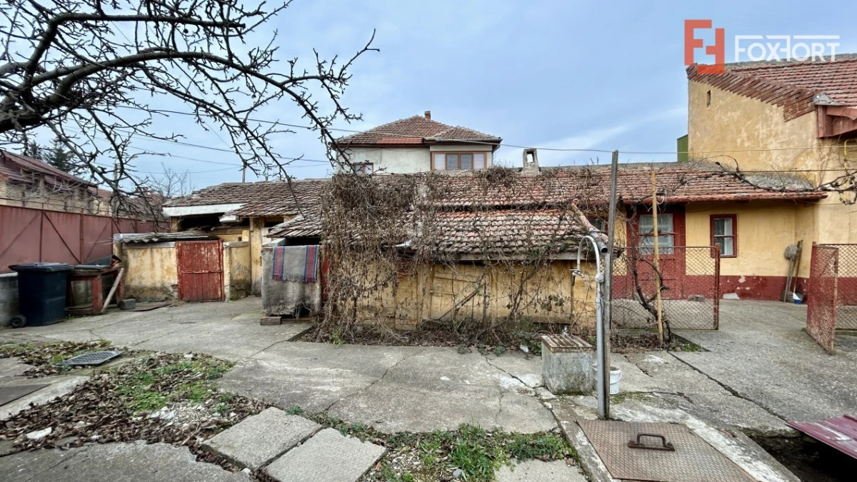 Casa individuala cu 4 camere si teren de 666 mp - zona Bogdanestilor - 9