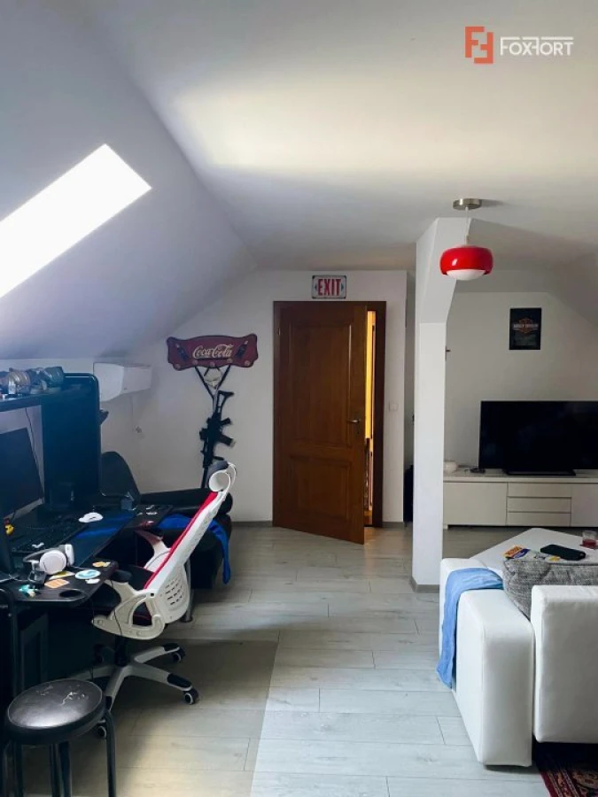 Casa individuala 5 camere si 4 locuri de parcare in Giroc - 6